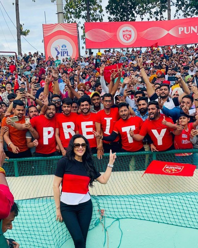 Punjab Kings fans