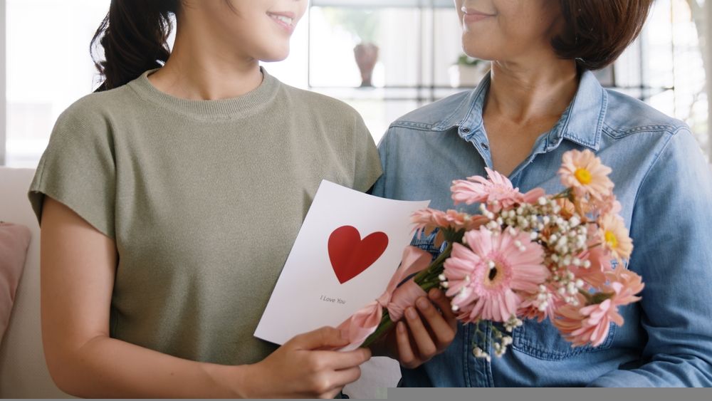 Mother's Day gifts under 5000: Best Mother's Day Gifts under Rs 5000 that  are Thoughtful and Unique (2023) - The Economic Times