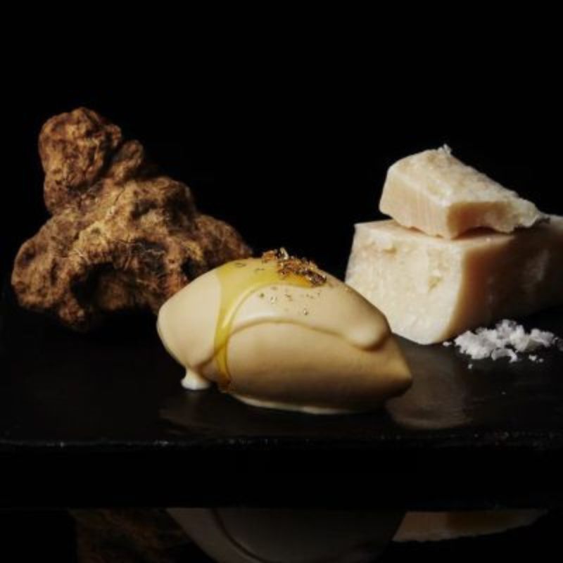 This Japanese ‘Byakuya’ ice cream is the most expensive ice cream in the world