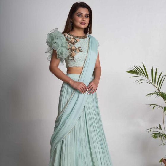 Buy Women Blush Foil Pleated Sharara Pants With Attached Dupatta - Bottoms  - Indya | Indian fashion dresses, Plazzo with crop top fashion, Indian  designer outfits