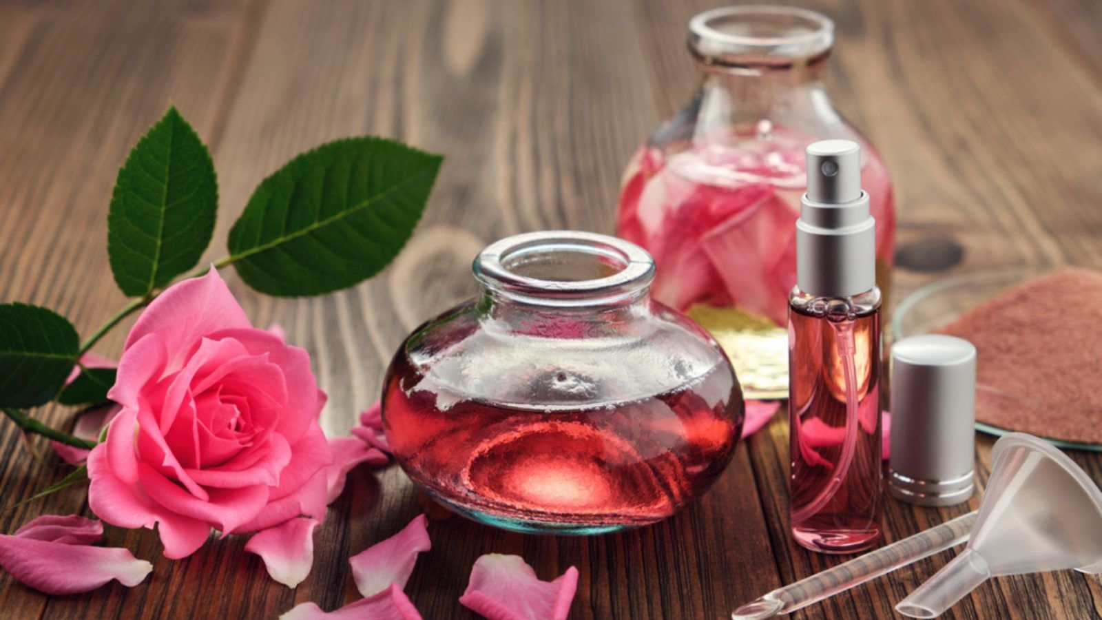 Rose Water Benefits For Face How To
