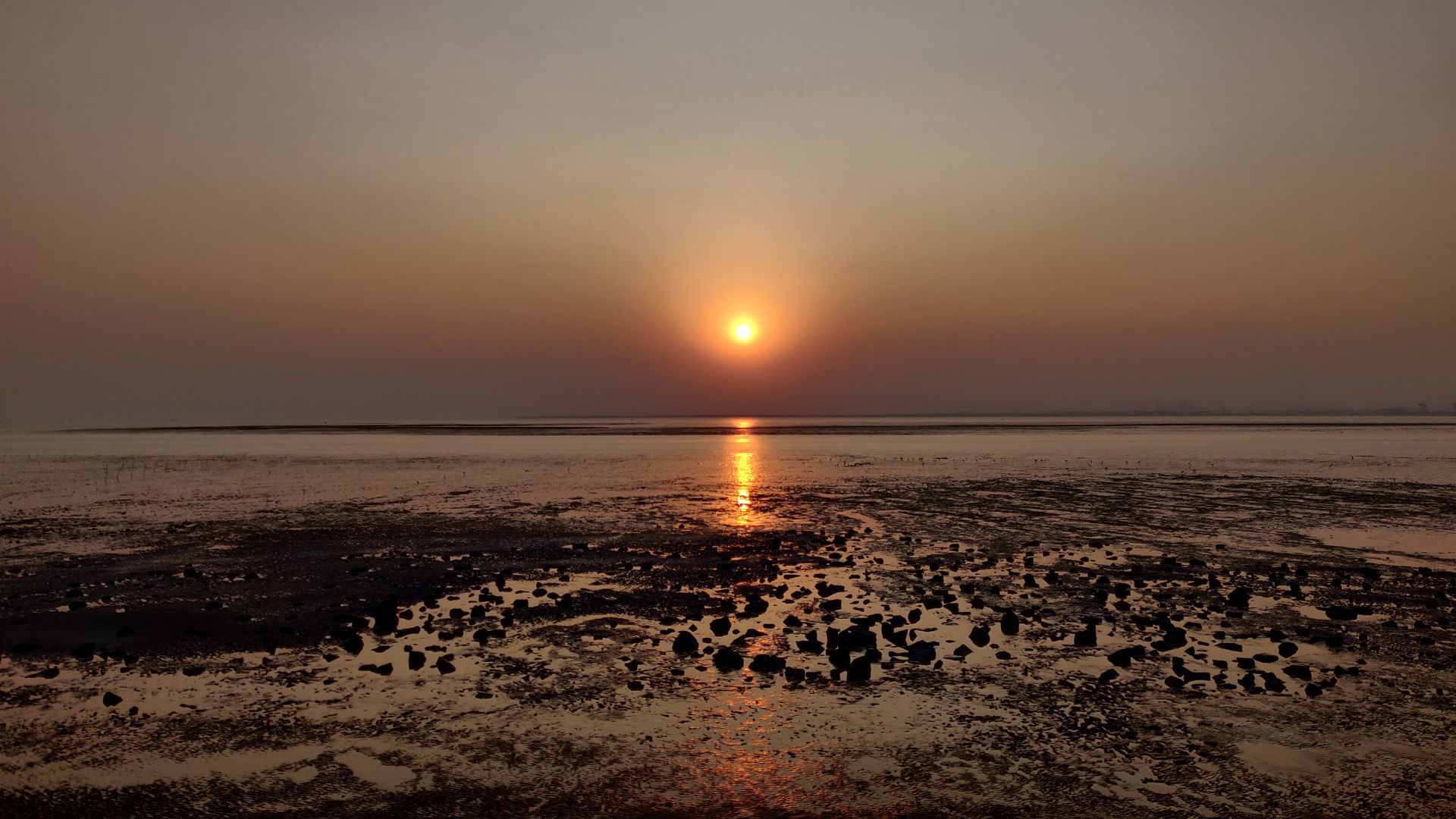 Dumas beach