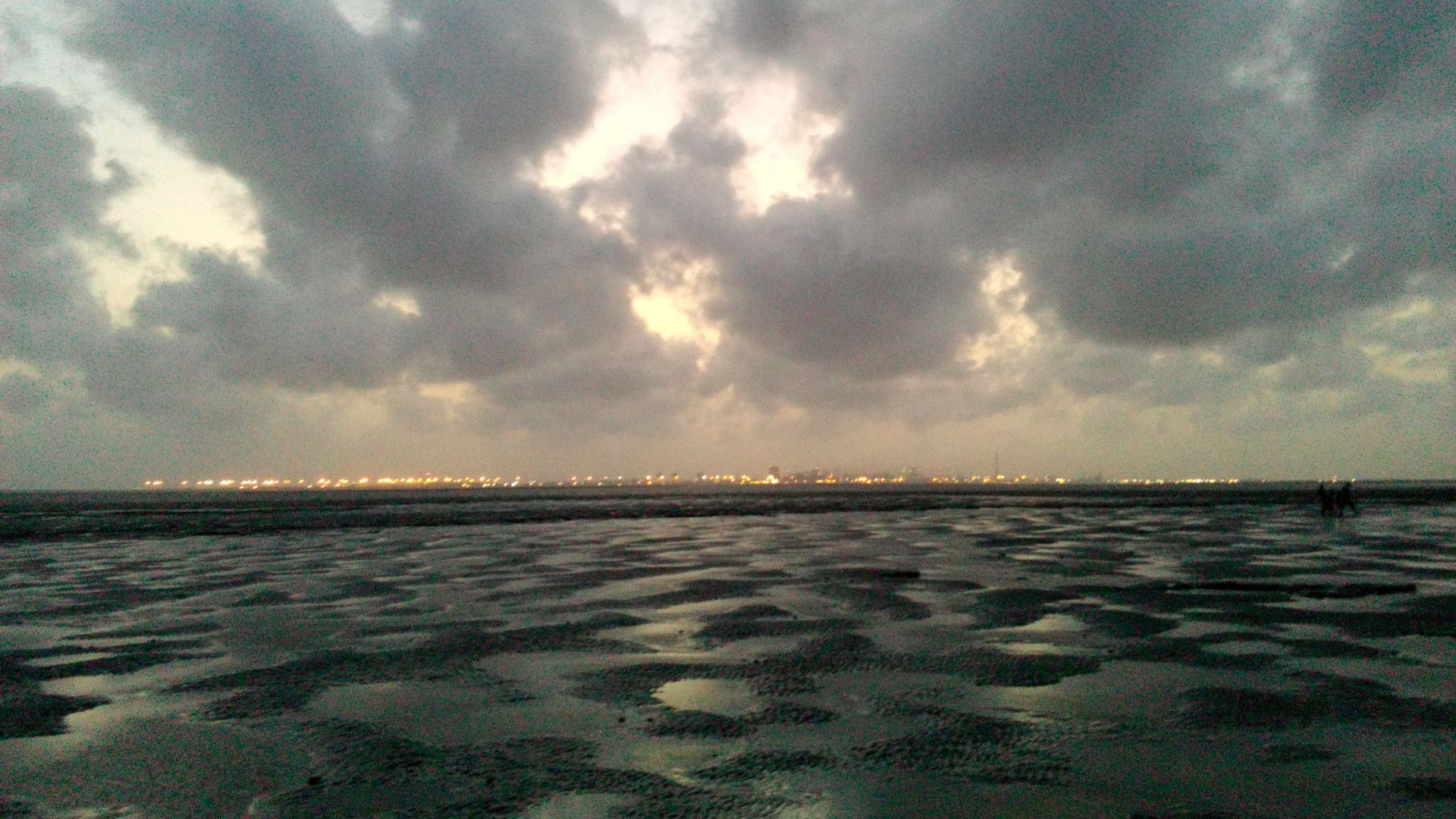 Dumas beach