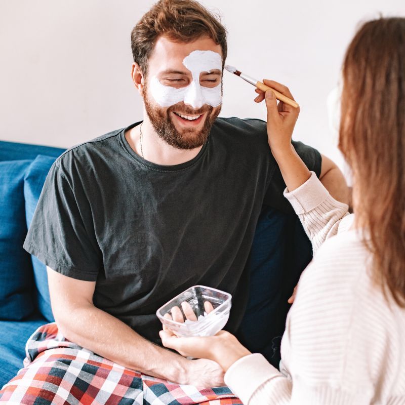 8 best men’s skincare kits that you can gift your partner