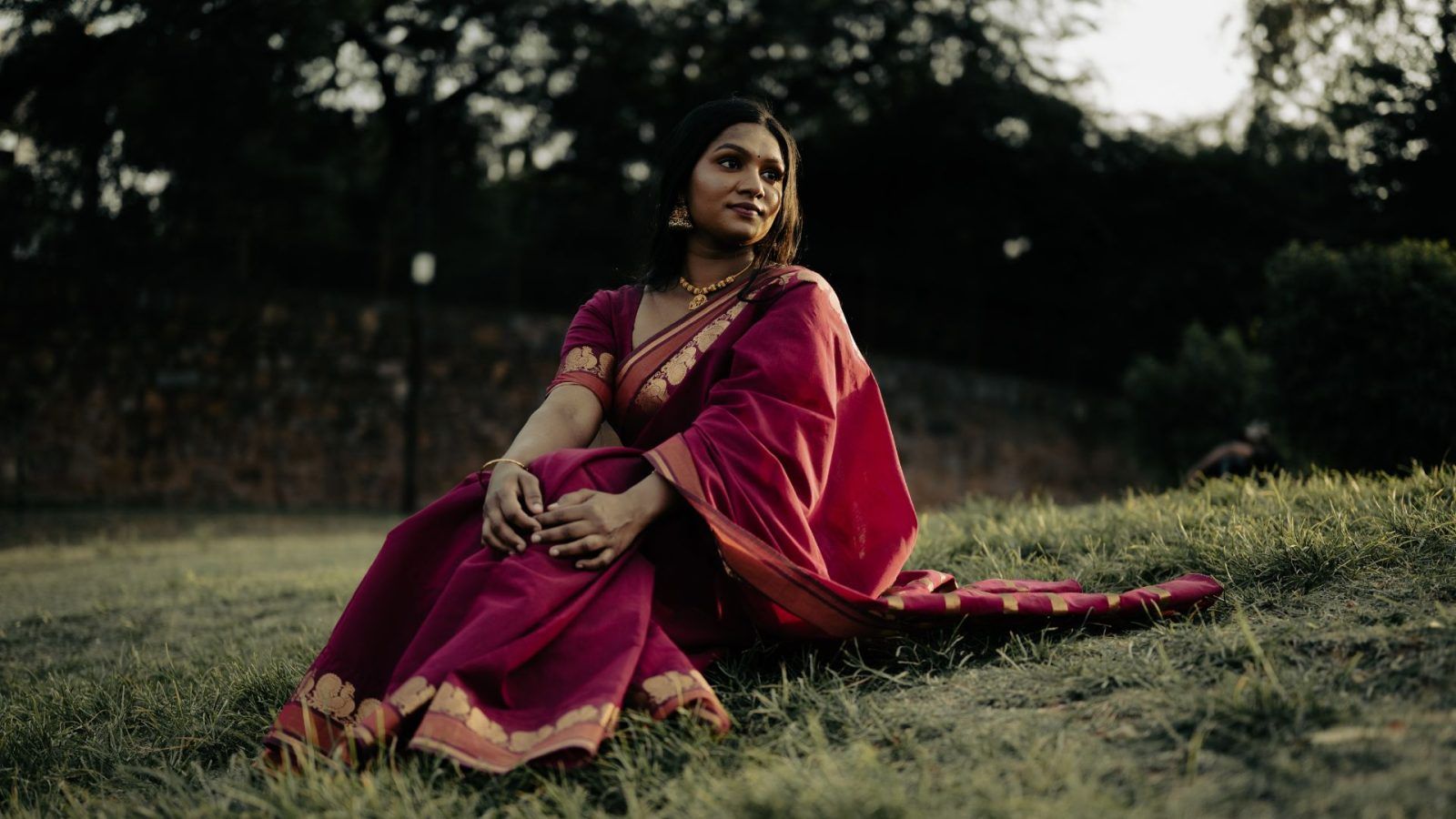 7 Must-have Sarees from India - A love affair with the traditional weaves |  saree.com by Asopalav