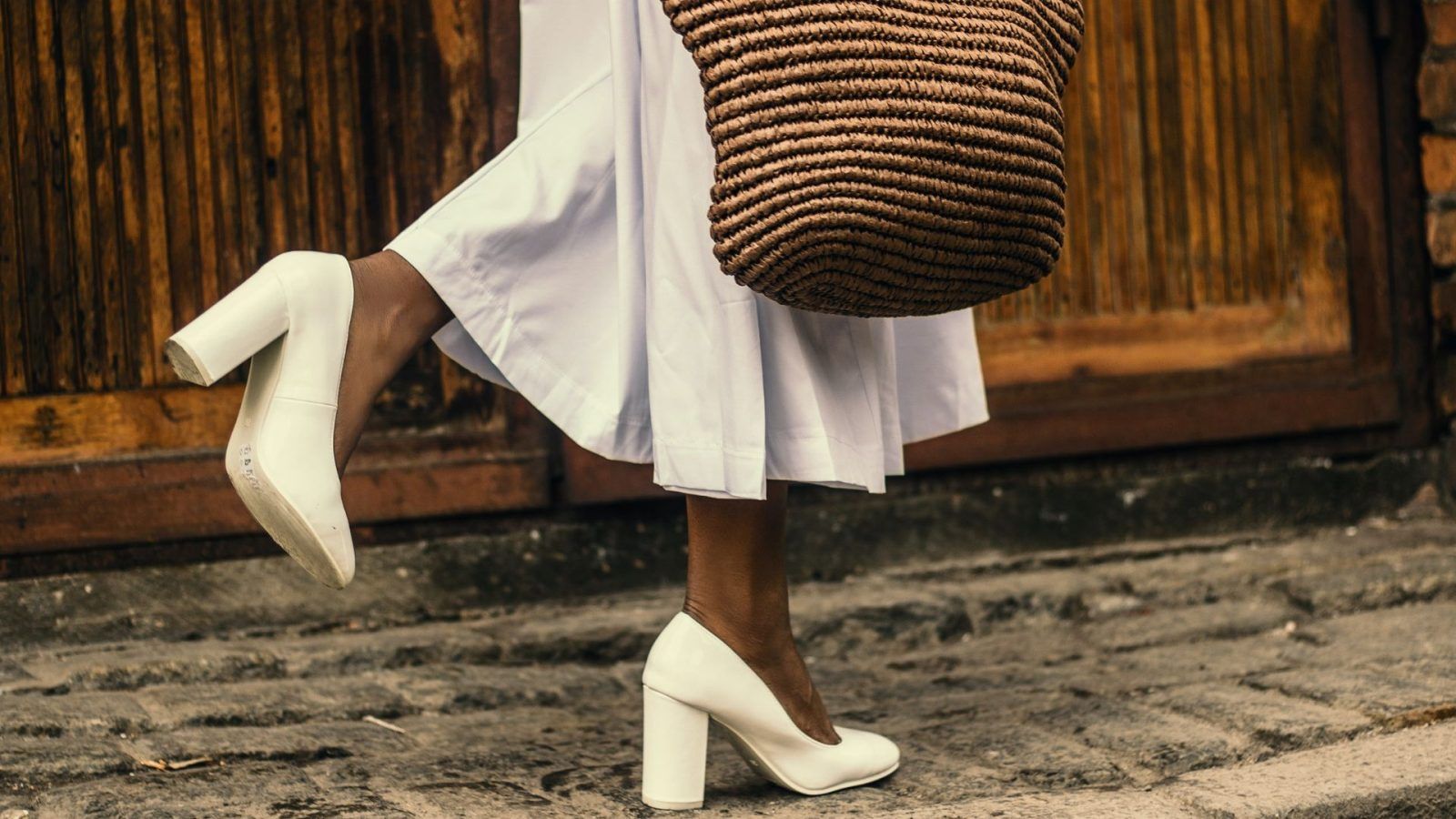 Must-Have Heels: Nude Pumps are the Shoes Every Woman Should Have