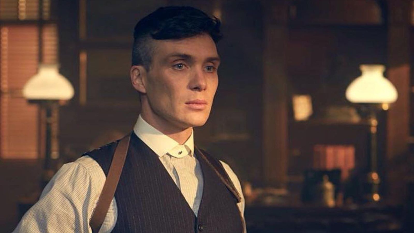 Check out Cillian Murphy's workout routine to achieve a sculpted physique