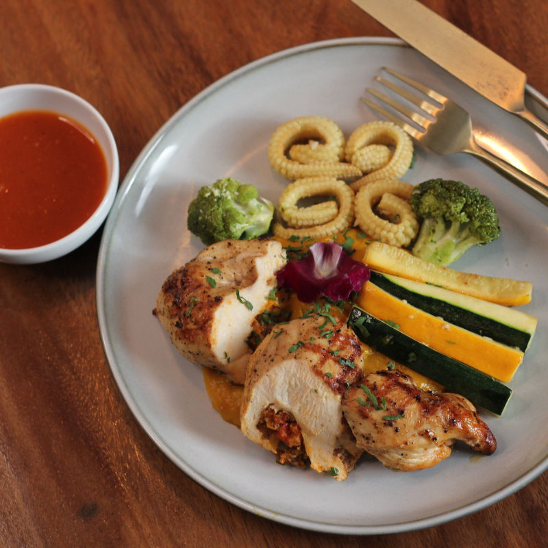 True Fit Gourmet is a quaint café focused on a sustainable and balanced way of living