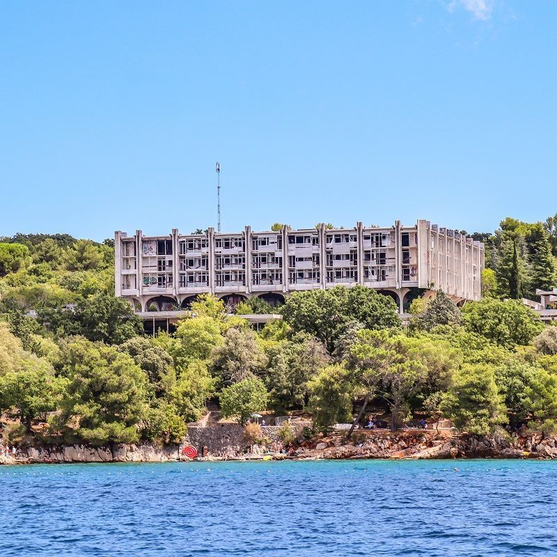 Forsaken tales! 14 of the most popular abandoned hotels around the world
