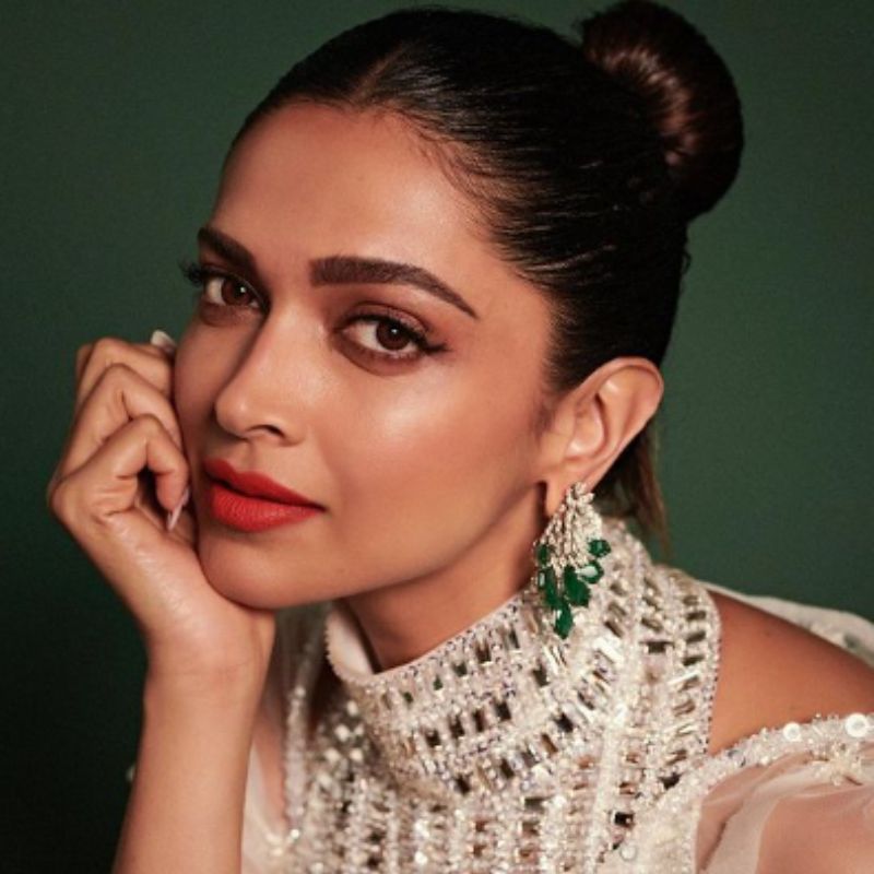 Deepika Padukone's jumpsuit for airport look deserves to be in