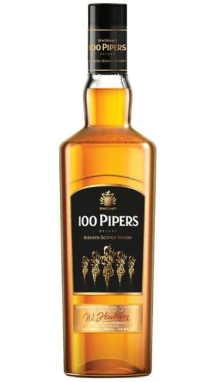 100 Pipers Deluxe Blended Scotch Whisky