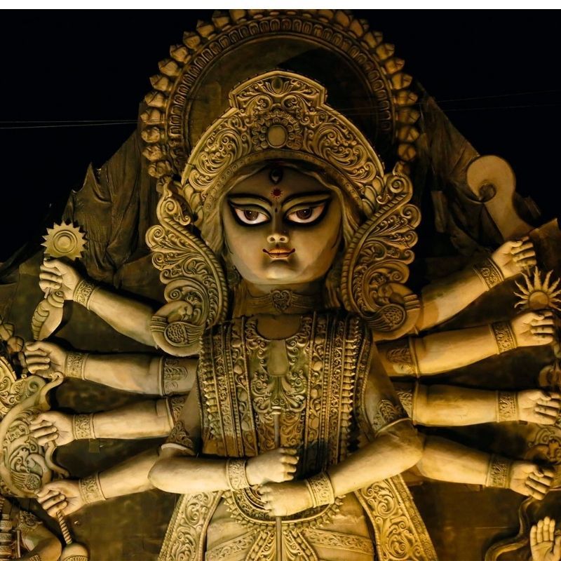 Through the lens: When <em>Maa Asche</em> in Kolkata, art comes to the streets!