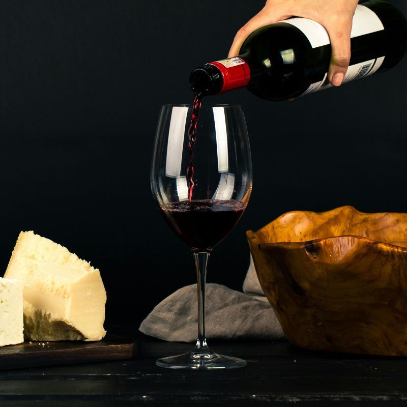 Best red wines in India under INR 1000 for ‘grape’ swirl-sip experiences on a budget
