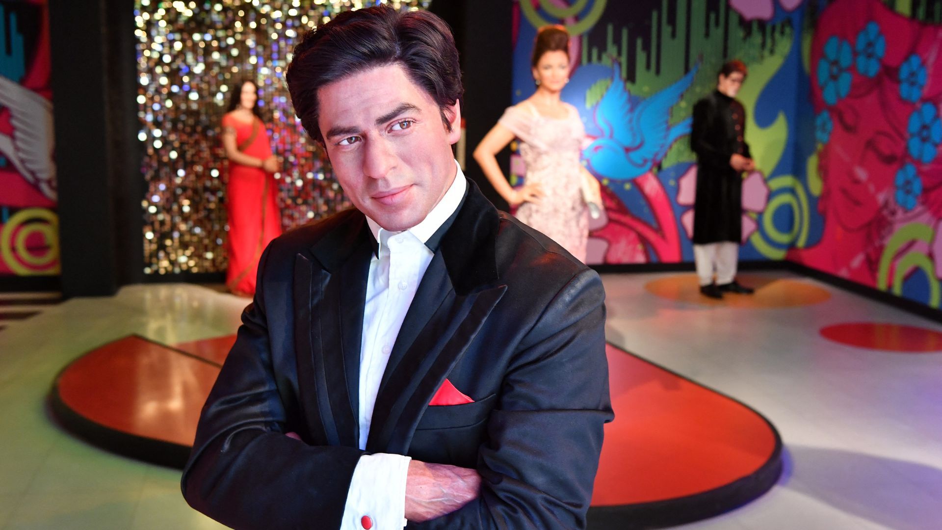 Celebrity wax statues that don't look like the real star at all, image size:1920x1080