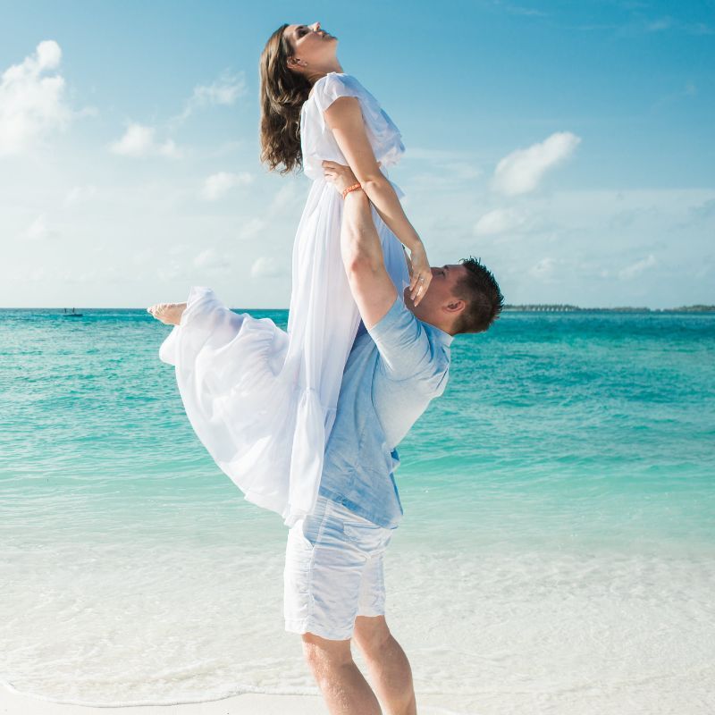 Maldives Honeymoon Outfit Roundup | Cute beach outfits, Honeymoon outfits, Beach  dress outfit