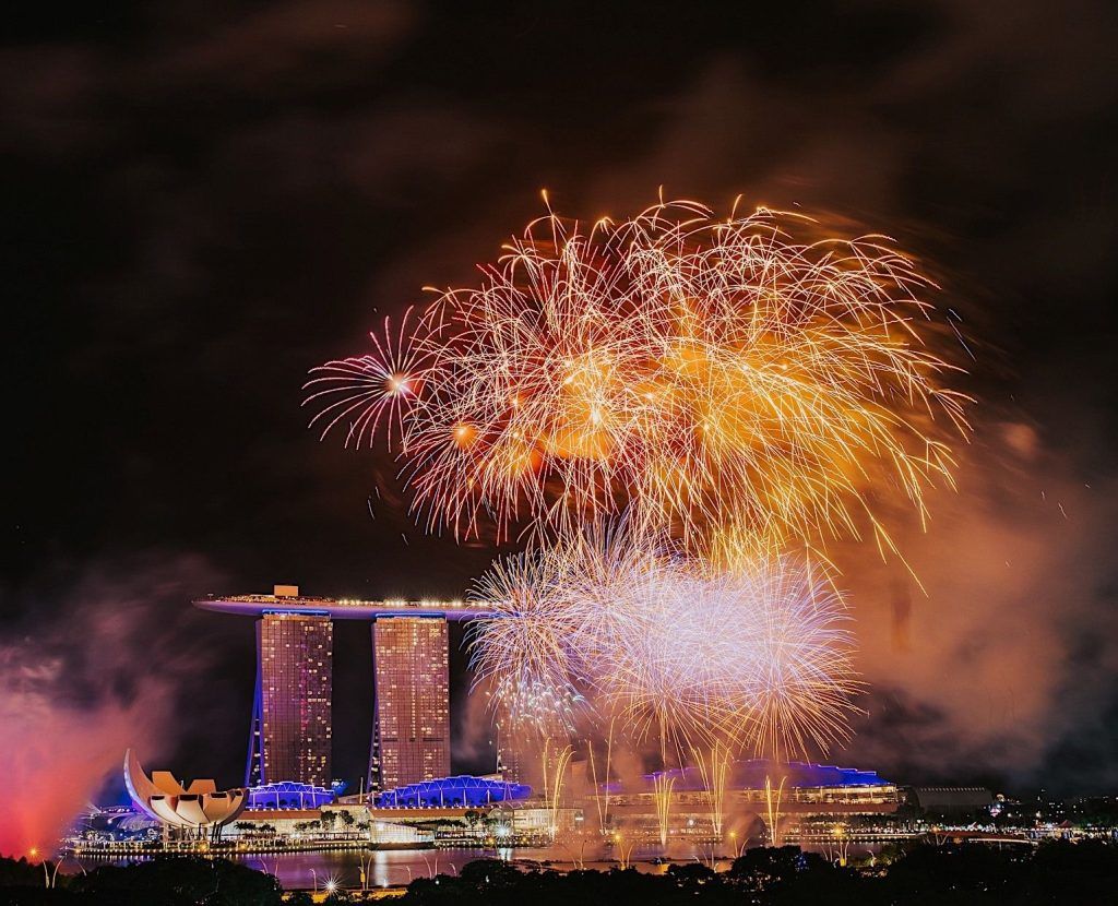 Catch the New Year’s Eve 2023 fireworks from these rooftop bars in Singapore