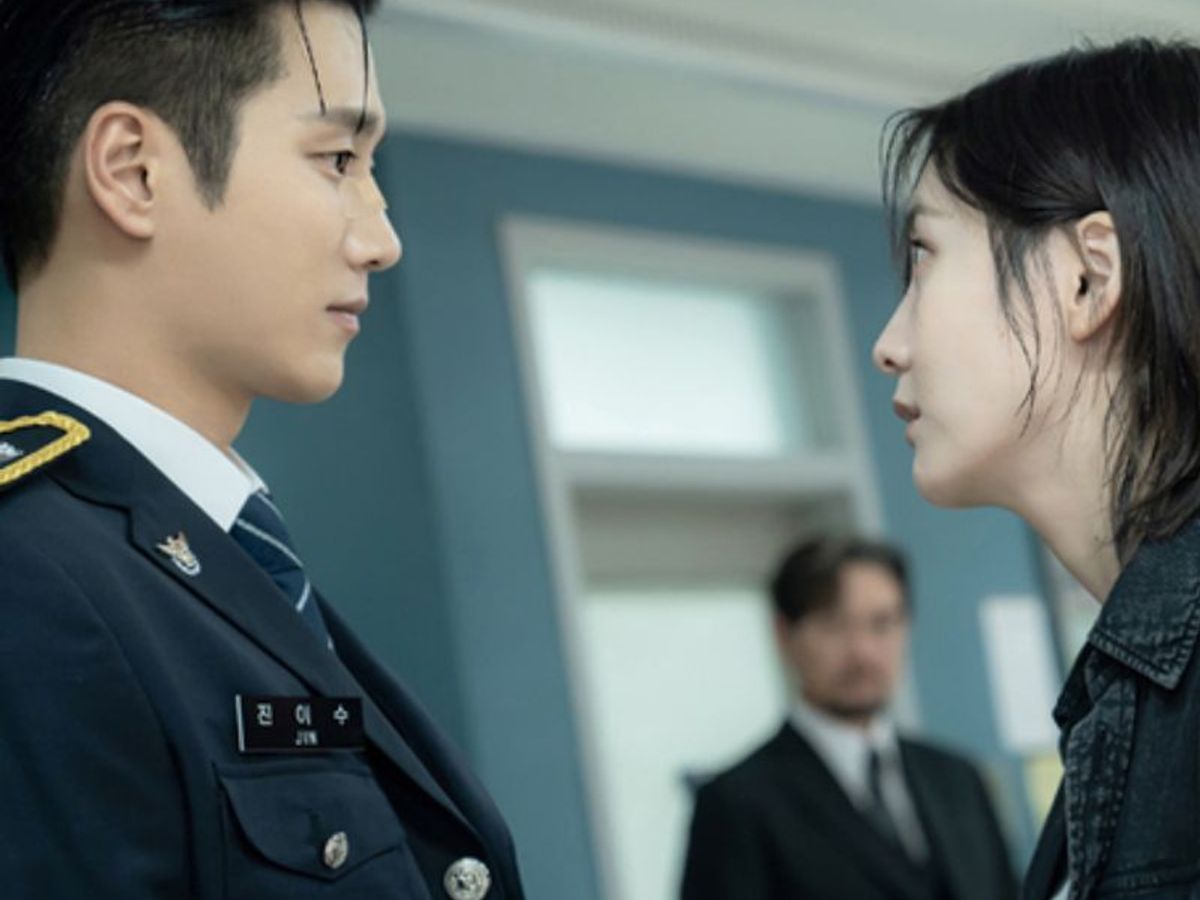 Ahn Bo-hyun is a 'Flex x Cop' in the Crime Rom-Com K-Drama