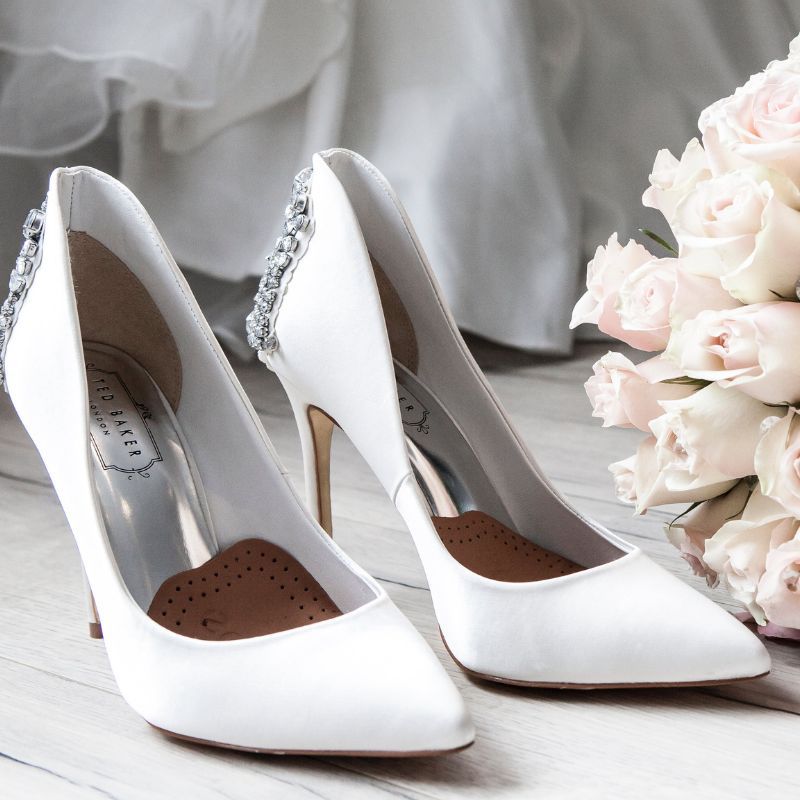 What Wedding Shoes Should You Wear According To Your Zodiac Sign?