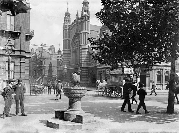 a-fashionable-day-at-sloane-street-with-the-carlton-tower-jumeirah