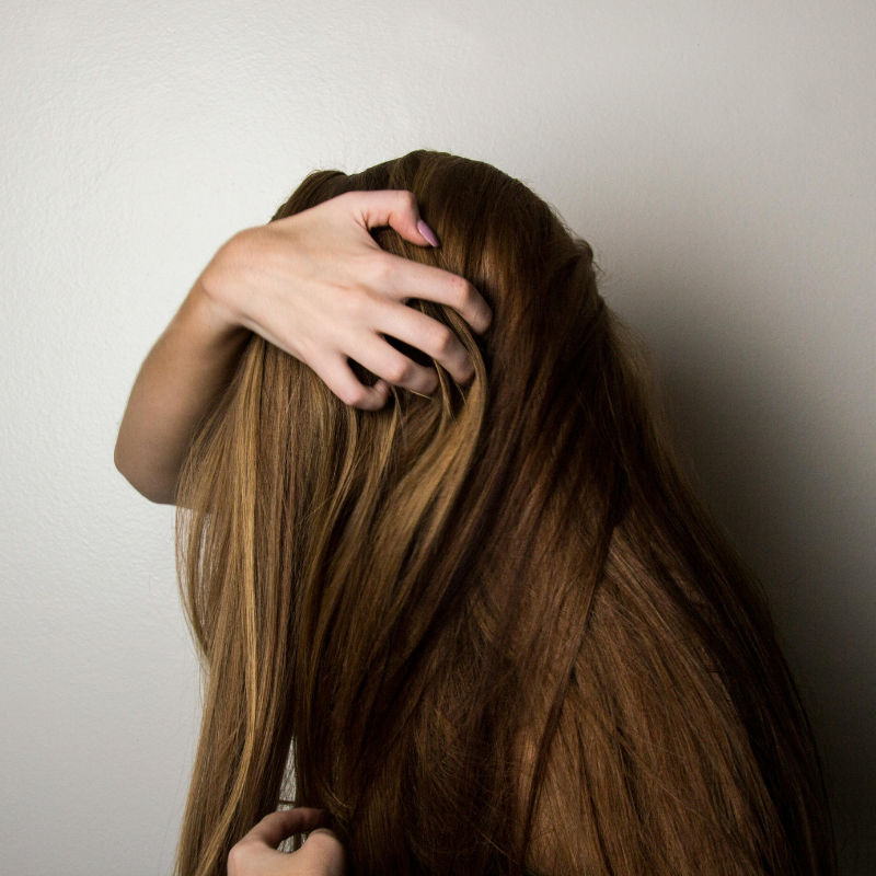 Say goodbye to greasy hair: Why cedarwood oil is your scalp’s best friend?