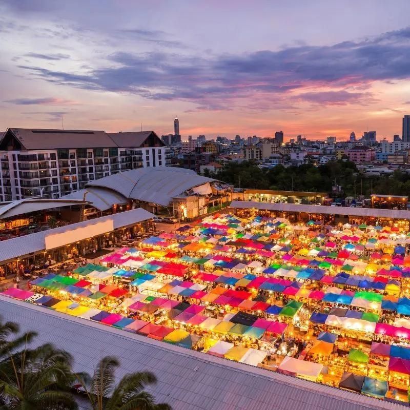 Chatuchak Market: Explore Bangkok’s shopping paradise with our complete guide