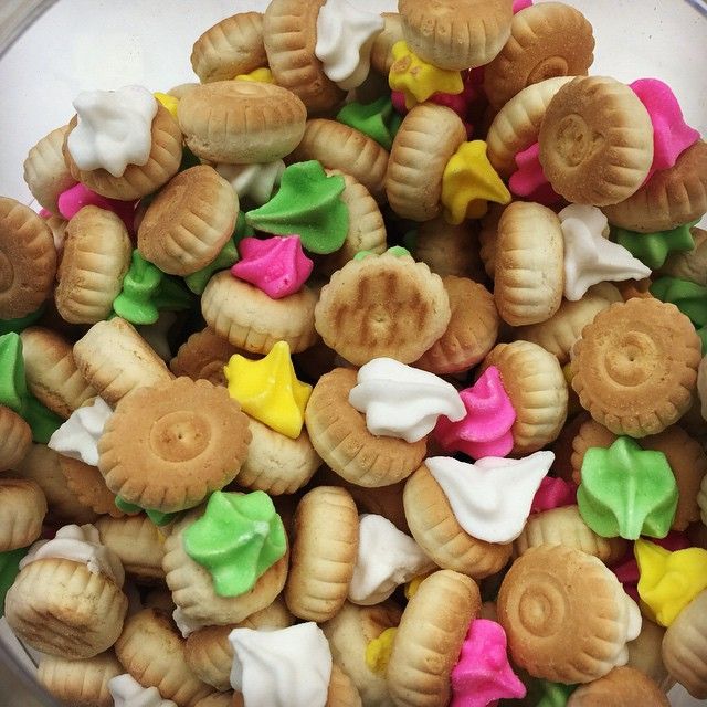 10 popular Singaporean snacks to have when you visit The Lion City