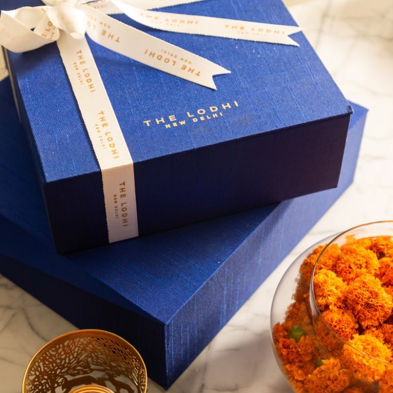 Light up your festivities with these best Diwali gift hampers for your loved ones