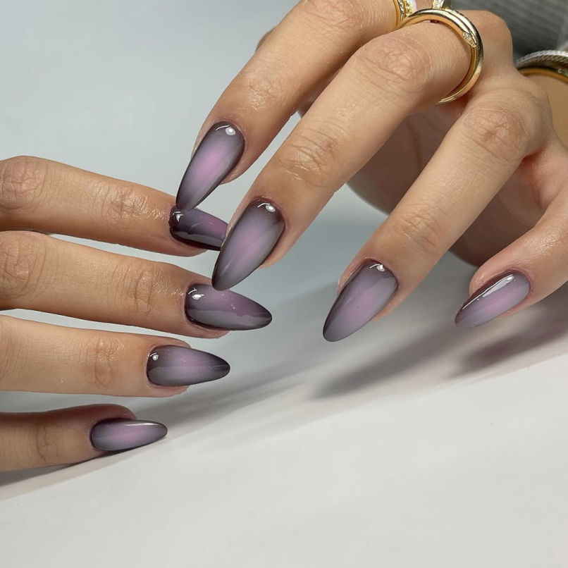 2025 Grey Ombre Nails: Soft, Sophisticated