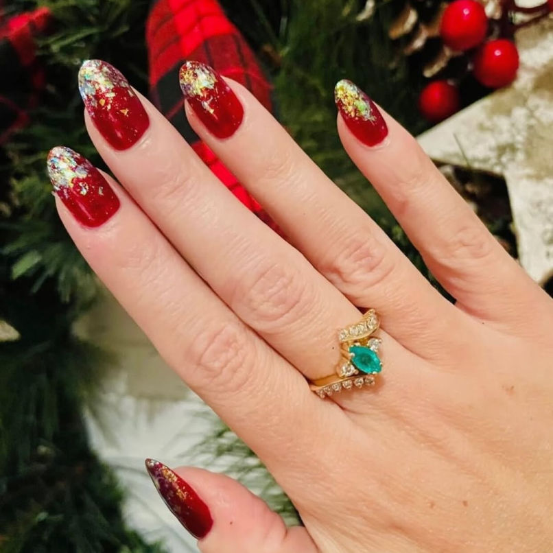 Fresh Botanical Bridal Nails for 2025