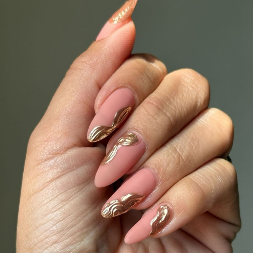 Luxe Pearl Bridal Nail Trends 2025