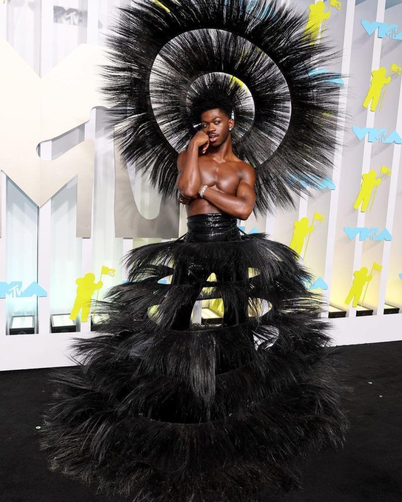 ตามส่อง 10 Best Dressed VMAs 2022 ปีนี้เซเลปใส่อะไรกันบ้าง