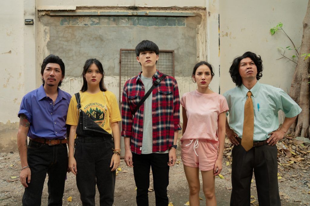 Netflix ชวนพบกับปฏิบัตการรวมตัวคนห่วย ที่ต้องไปทวงหวยคืน นำแสดงโดย “สกาย-วงศ์รวี”