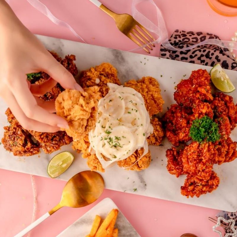 เด็ดสุดในย่าน ! รวมร้าน ไก่ทอดเกาหลี กรอบอร่อยฟินทุกคำ