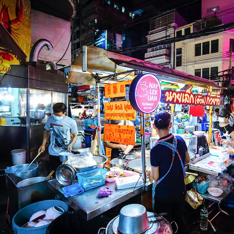 ร้านอาหารยอดฮิต ในกรุงเทพ แค่มีเงินไม่ได้ ต้อง รอคิว ไหวด้วย