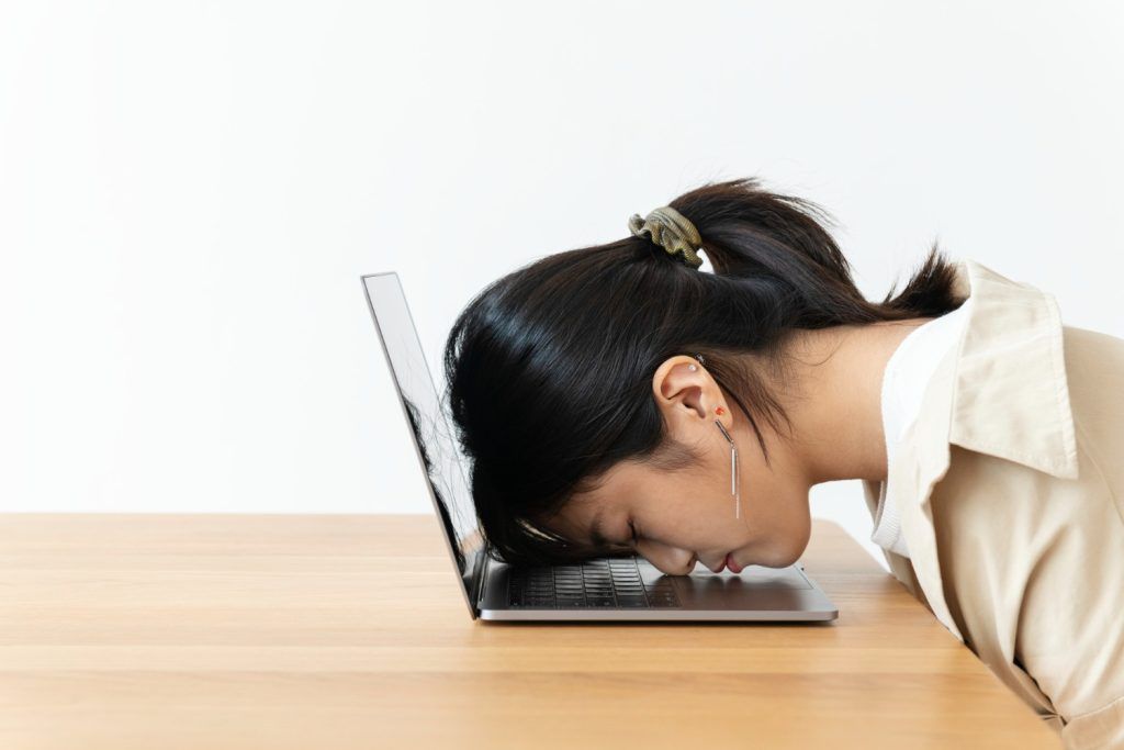 Burnout Syndrome หรือ ภาวะหมดไฟ วิธีขจัดและการรับมือปัญหา
