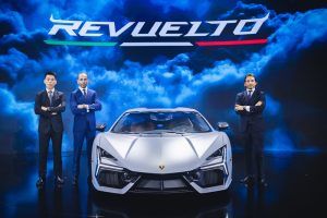 Lamborghini Revuelto