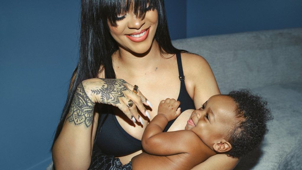 Rihanna ปล่อยคอลเล็กชั่น SAVAGE x Maternity ฉลองให้กับความเป็นแม่!