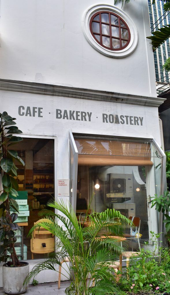 Sarnies Roastery รีวิว อาหารรสดี เคล้ากลิ่นกาแฟ แลบรรยากาศใจกลางเมือง