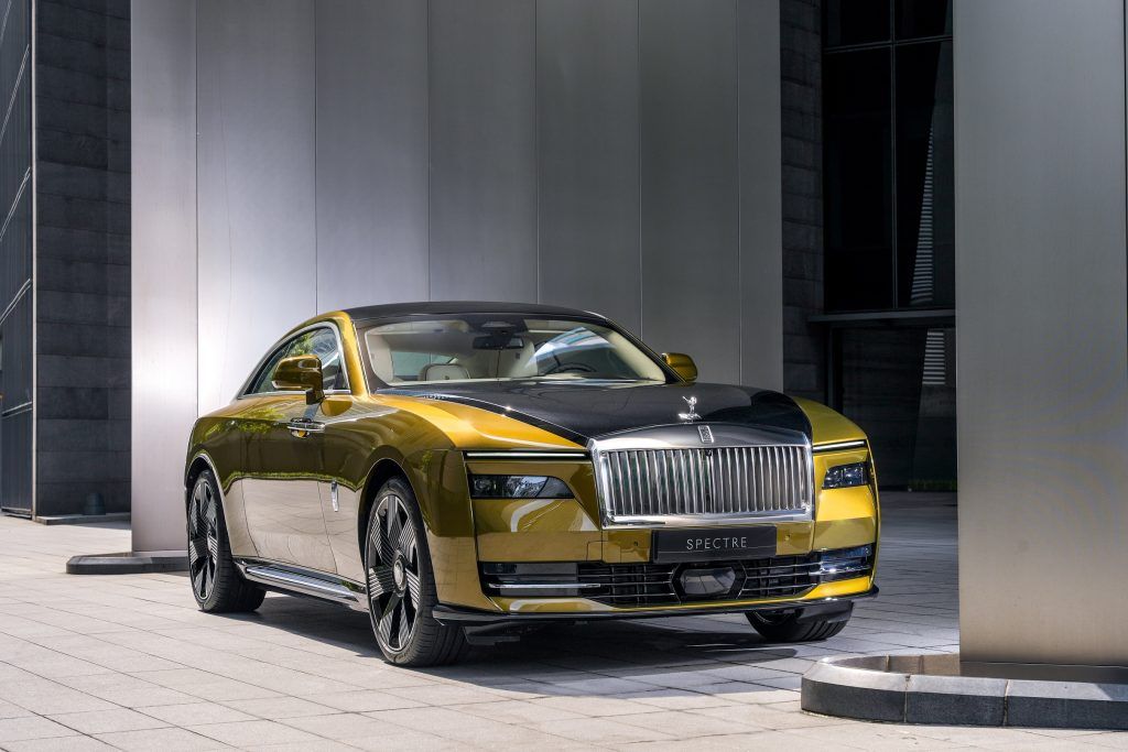 Rolls-Royce SPECTRE อัครยานยนต์ไฟฟ้ารุ่นแรกจาก Rolls-Royce