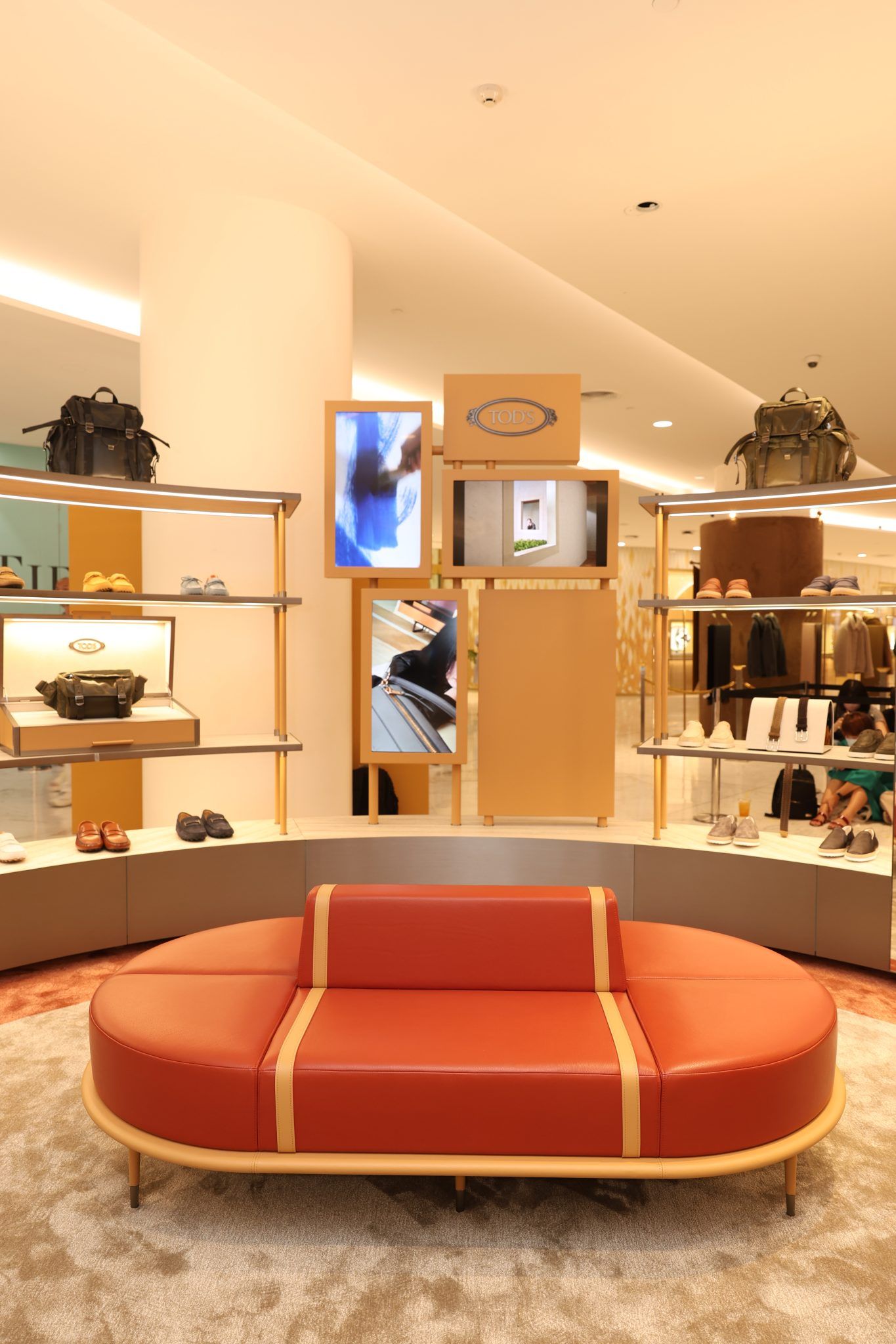 เครื่องหนัง TOD’S ชื่อดังจากอิตาลี เปิดตัว Pop-up Store ครั้งแรกในเมืองไทย