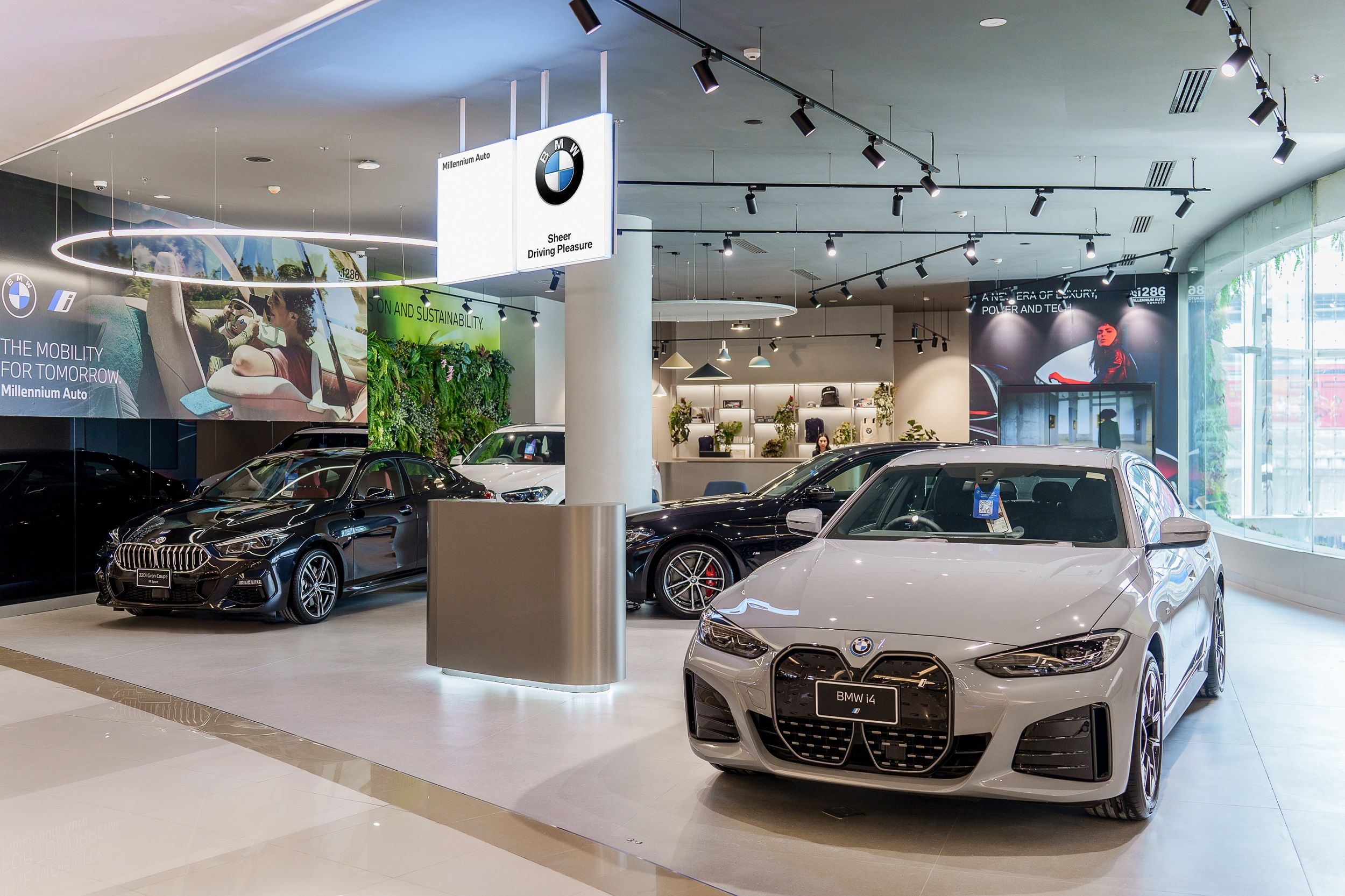 Millennium Auto Group เปิดโชว์รูม BMW ใจกลางกรุง ณ สยามพารากอน