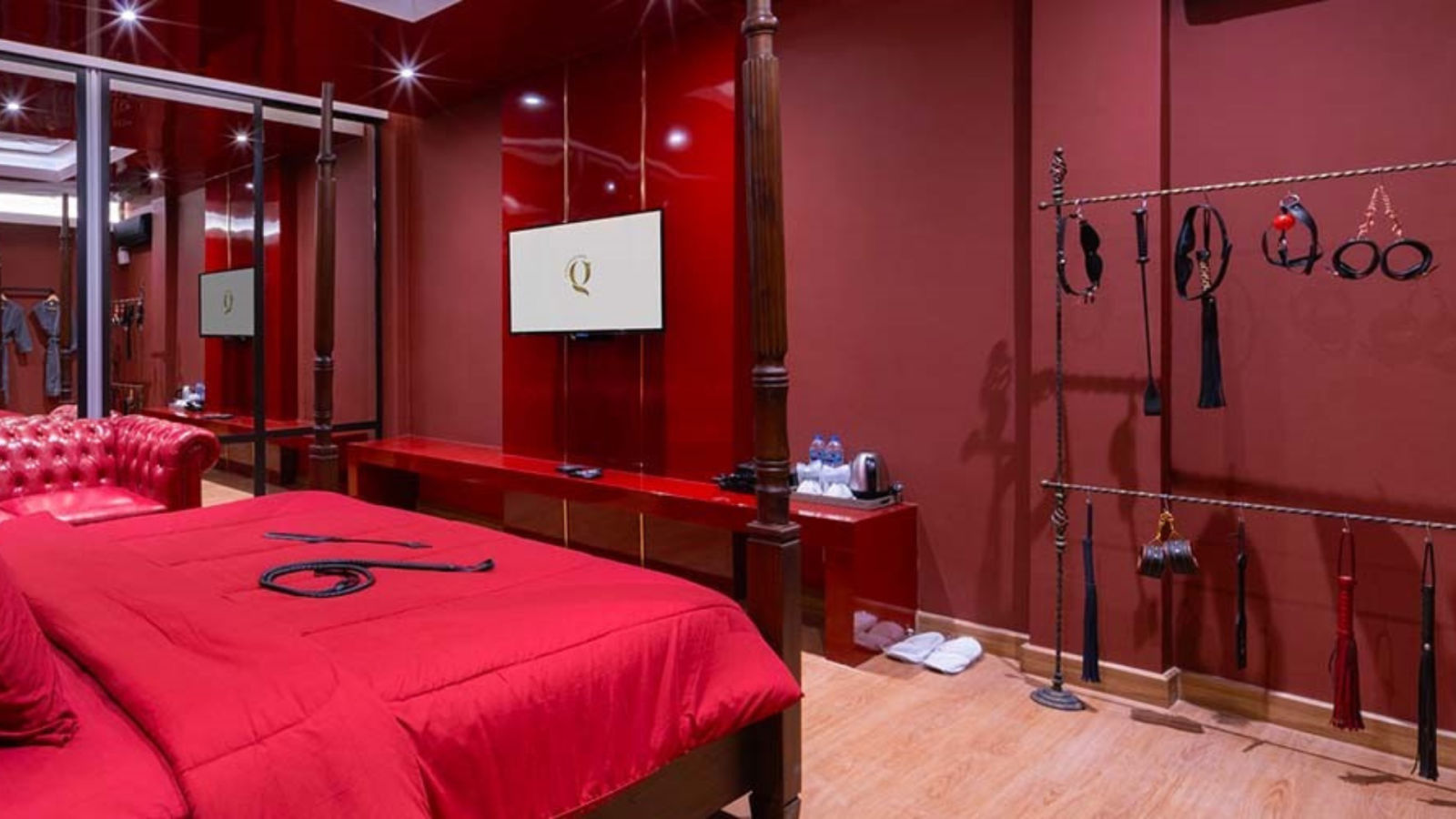 จาก Fifty Shades of Grey ภาพยนตร์สุดเร้าร้อน สู่ห้องพัก G Boutique Hotel