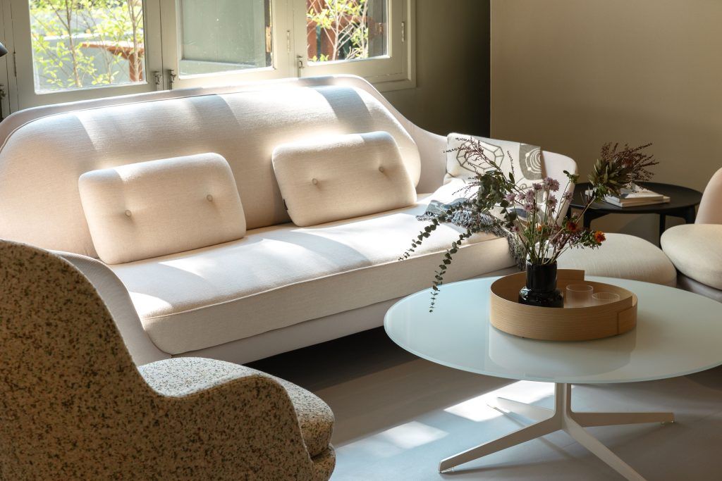 House of Fritz Hansen เปิดบ้านหลังรีโนเวต พร้อมโชว์เคสนิทรรศการเครื่องหนังจาก Archives Design