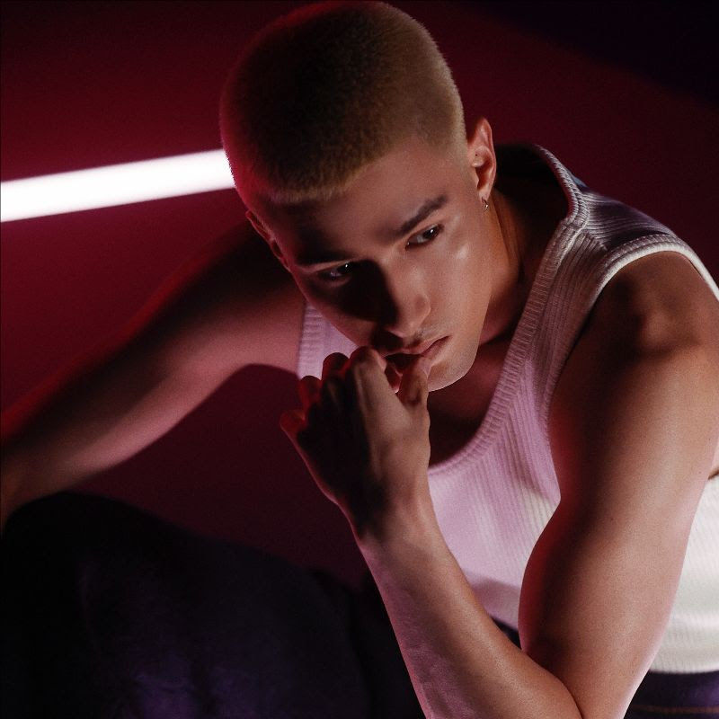 MIKA (Mika Hashizume) ศิลปินป๊อปหล่อราวเทพบุตร เปิดตัว Solo EP ‘bleached’