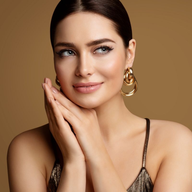 แต่งหน้าเอิร์ธโทน อย่างไรให้สวยหรูดูไฮคลาส อบอุ่นละมุนใจ