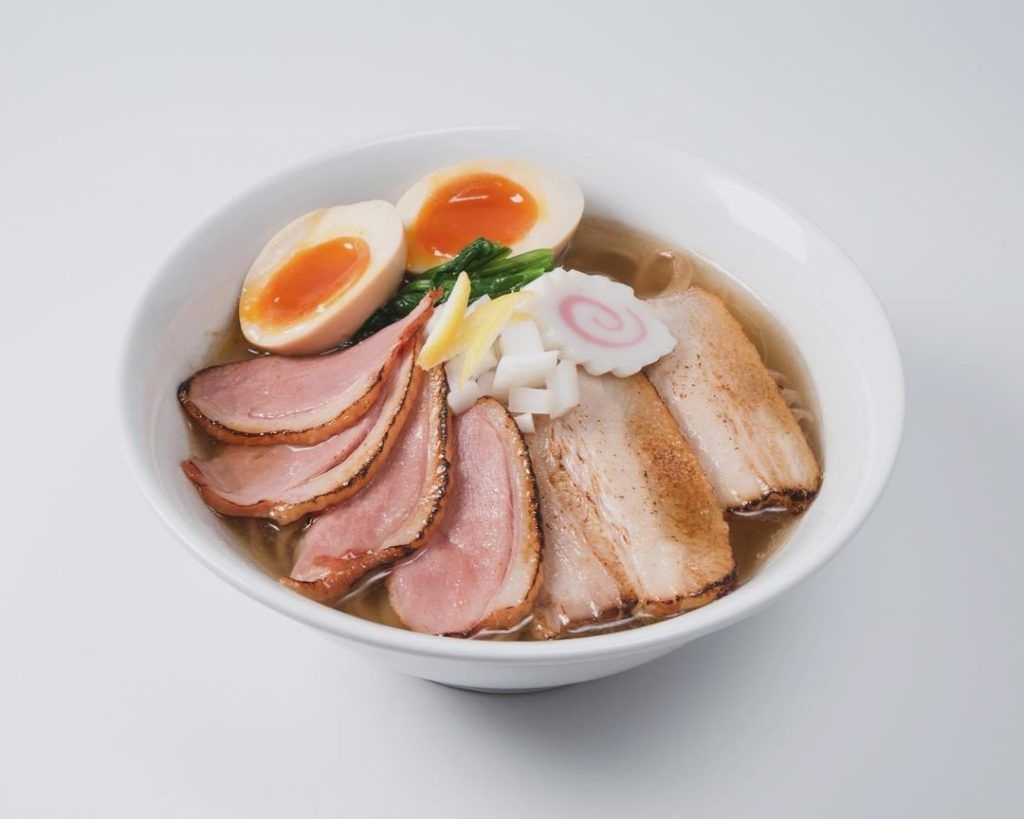 Enishi Ramen Bangkok ราเมนที่ชูโรงน้ำซุปจากสารพัดของแห้งจากจังหวัดโกเบ ที่ให้เราละเลียดละไมกับทุกองค์ประกอบ