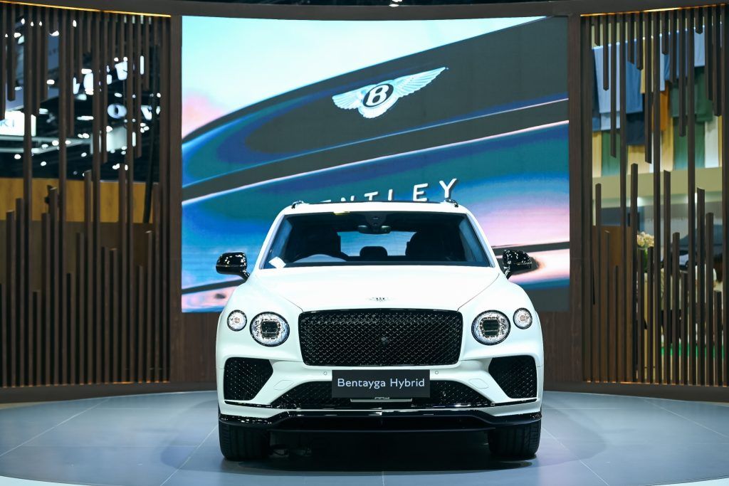 BENTAYGA S HYBRID อัครยานยนต์หรูรักษ์โลก ดีจนใครก็อยากครอบครอง