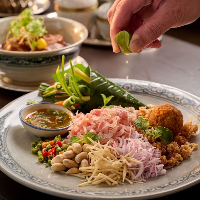 โรสวูด กรุงเทพฯ เผยโฉมห้องอาหารละครคอนเซ็ปต์ใหม่ พร้อมเสิร์ฟ อาหารไทย 4 ภาค ต้นตำรับหากินได้ยาก