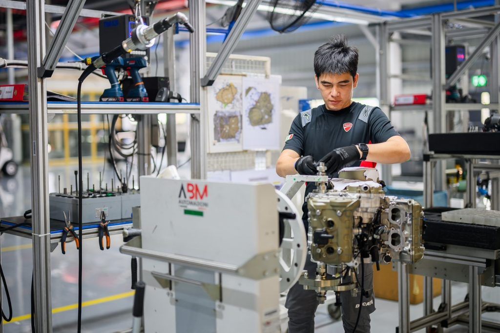 Ducati เปิดโรงงานเฟสใหม่ในประเทศไทย มีโปรเจ็คต์อะไรที่น่าสนใจ?