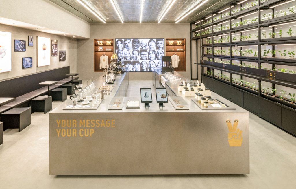 แบรนด์ Golden Goose เปิดคาเฟ่ YOUNIQUE CAFFÈ แห่งแรกในโลกที่ประเทศไทย